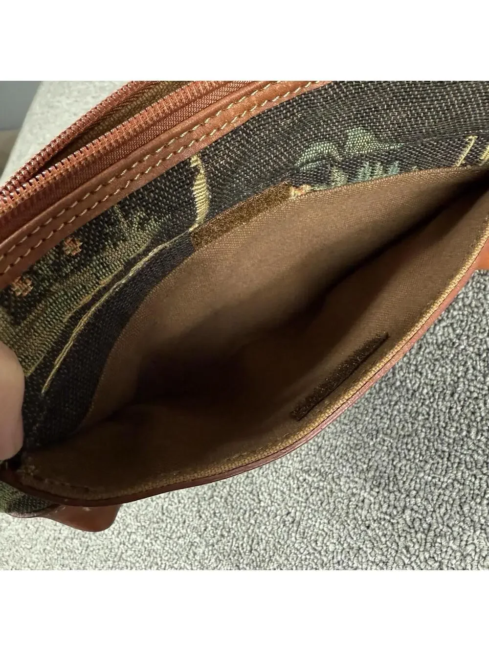 Vintage 90s Y2K Tommy Bahama Dark Floral Tapestry Baguette Bag Purse - Picture 6 of 7